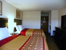 Royalton Inn & Suites