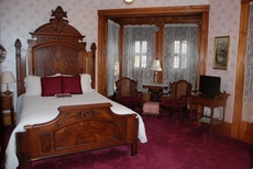 Squiers Manor B&B