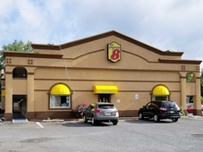 Super 8 by Wyndham Bellmawr NJ/Philadelphia PA Area