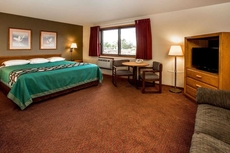 Super 8 by Wyndham Hartford WI