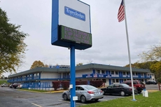 Travelodge by Wyndham Grand Rapids North