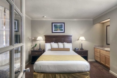 University Park Inn & Suites