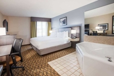 Wingate by Wyndham Roseville/Detroit