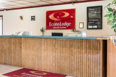 Econo Lodge Inn & Suites Lake Harmony - Pocono Mountains Area