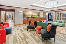 La Quinta Inn & Suites by Wyndham Oklahoma City - Moore