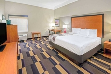 La Quinta Inn & Suites by Wyndham Oklahoma City - Moore