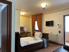 Euro House Inn Airport