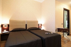 E H SUITES ROME AIRPORT