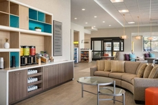 Home2 Suites By Hilton Woodland Hills