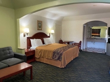 Executive Inn And Suites