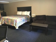 Garden Inn & Suites