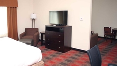 Holiday Inn Express & Suites Cumberland - La Vale