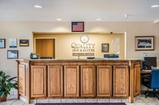 Quality Inn & Suites Eldridge Davenport North