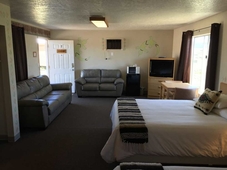 The Riverside Ranch RV Park, Motel & Campground