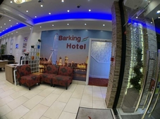 Barking Hotel
