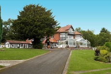 Lyons Woodlands Hall Hotel