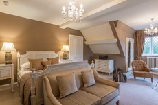 Rushton Hall Hotel & SPA