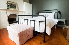 Clonmara Country House & Cottages