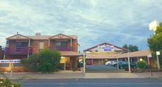 Horsham Mid City Court Motel