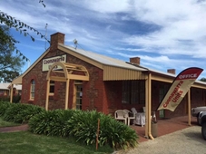 Coonawarra Place Motor Inn