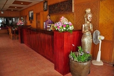 Coral Hotel Bangsaphan