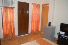 Manora Apartments and Guest House