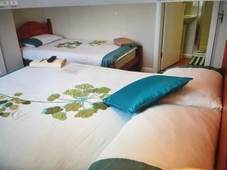 Apple House Guesthouse Heathrow Airport