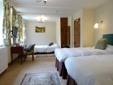 Collaven Manor Hotel