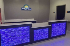 Days Inn & Suites by Wyndham Greater Tomball