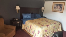 Sky-Palace Inn & Suites Hutchinson