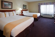 Holiday Inn & Suites St. Cloud, an IHG Hotel