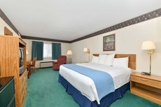 Americas Best Value Inn Tahquamenon Country