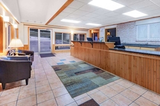 Days Inn & Suites by Wyndham St. Ignace Lakefront