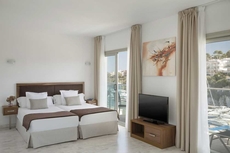 Portodrach Aparthotel & Suites