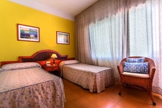 Hotel Izan Cavanna