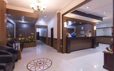 Grand Sari Hotel