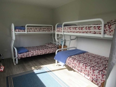 The White Elephant Accommodation - Hostel