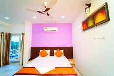 Hotel Grand Padappai Residency