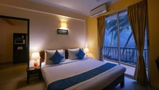 TreeHouse Blue Hotel & Serviced Apartments