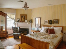 Cave Hill Farm Bed & Breakfast