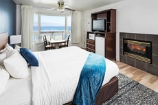 Clarion Inn Surfrider Resort