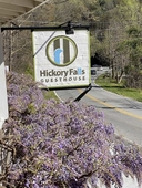 Hickory Falls Inn