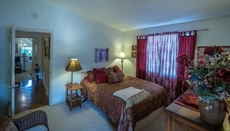 Stone Haus Bed & Breakfast