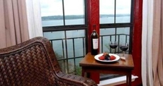 The Lakehouse Bed & Breakfast