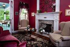 White Oak Manor Bed & Breakfast