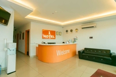 1 Hotel Mahkota Cheras