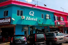 Q Hotel