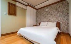 Taebaek Tourist Hotel