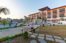 Chitwan Midtown Hotel