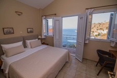 Niriides Hotel & Apartments